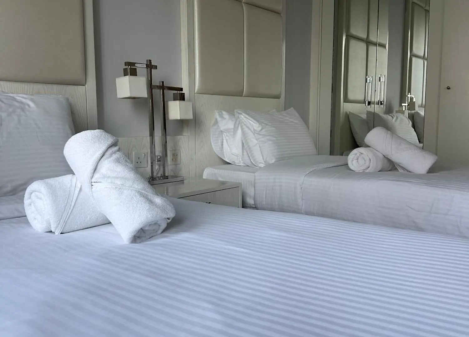 Damac Maison Mall Street, 2Min To Dubai Mall, Downtown Dubai 0*,